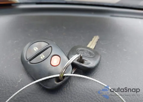 2005 Toyota Tacoma Base V6 z USA, uszkodzony, nr VIN 5TEMU52N45Z106499